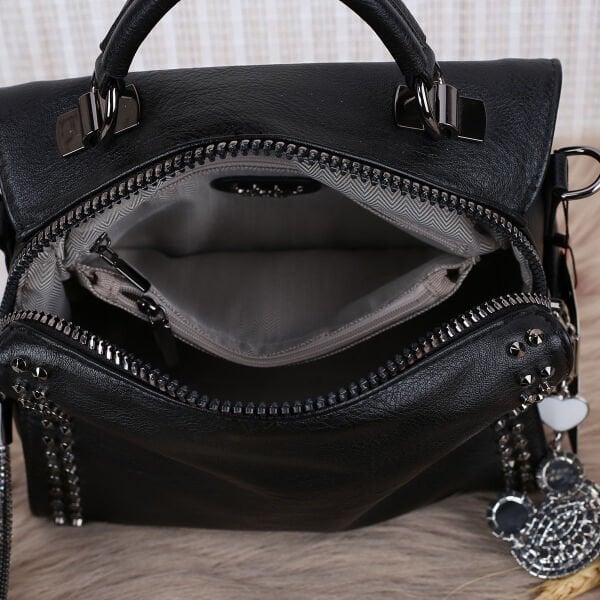 Yeni Sezon Siyah Zımbalı Çanta