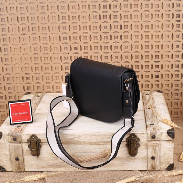 Siyah Çapraz Çanta