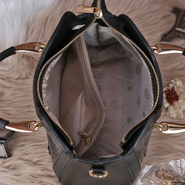 Motto Siyah Elde Tutmalı Kadın Çanta