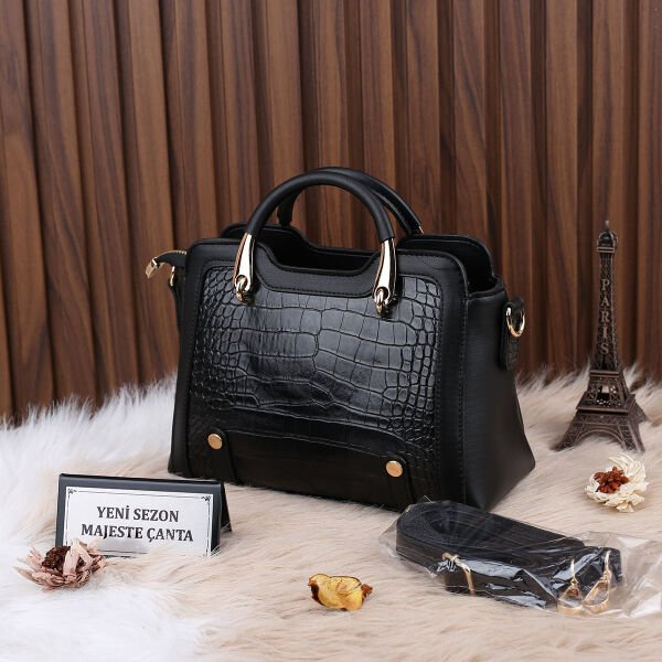 Motto Siyah Elde Tutmalı Kadın Çanta