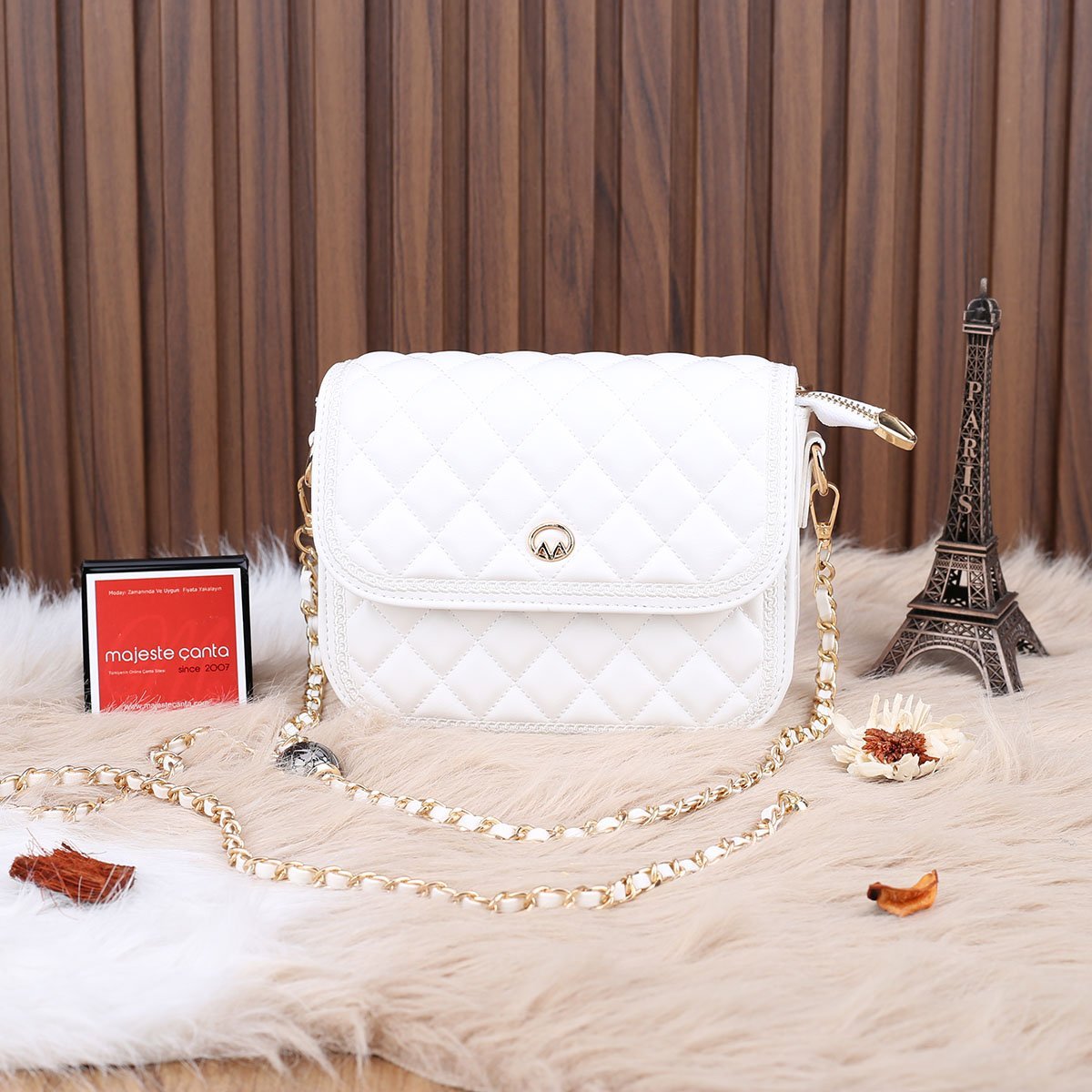 Yeni Sezon Motto Beyaz Zincirli Bayan Çanta