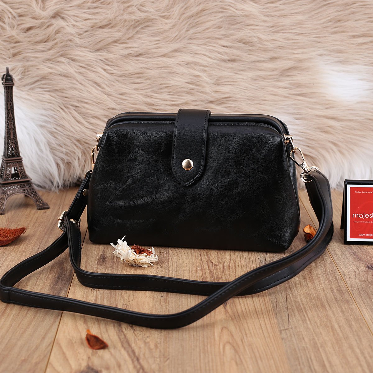 Yeni Sezon Siyah Yandan Asmalı Kadın Çanta