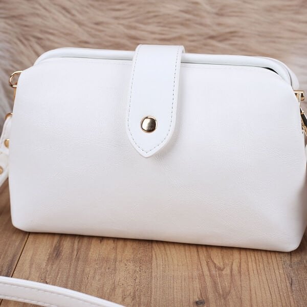 Yeni Sezon Beyaz Yandan Asmalı Kadın Çanta