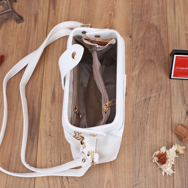 Yeni Sezon Beyaz Yandan Asmalı Kadın Çanta