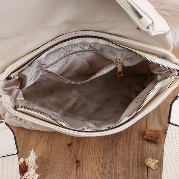 Krem Postacı Model Çanta