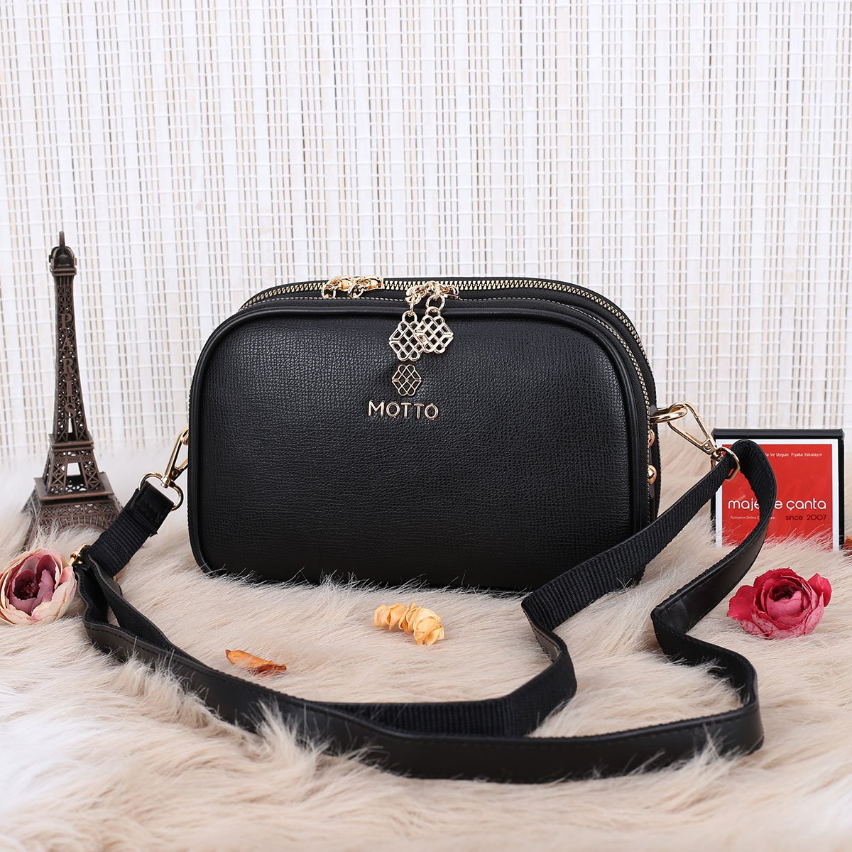 3 Gözlü Siyah Motto Yandan asmalı Kadın Çanta