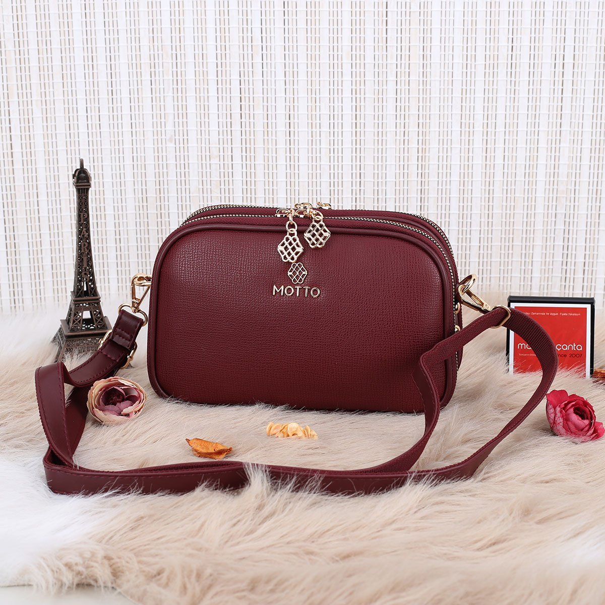 Motto 3 Gözlü Bordo Yandan asmalı Kadın Çanta
