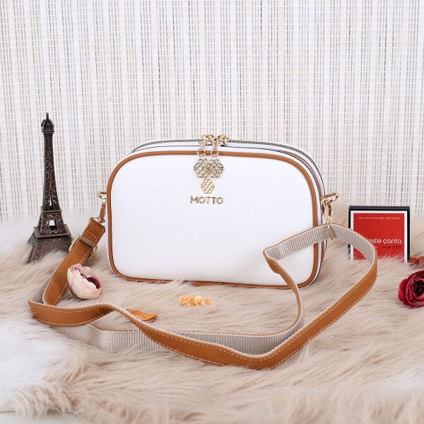 Motto 3 Gözlü Beyaz Yandan asmalı Kadın Çanta