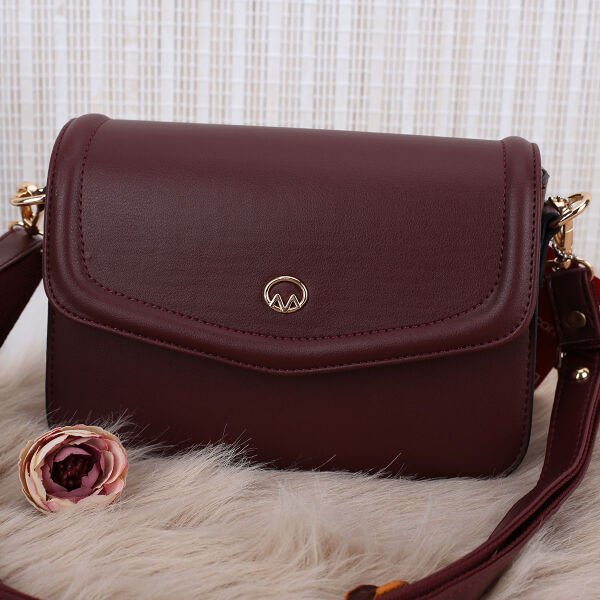 Motto Bordo Yandan asmalı Kadın Çanta