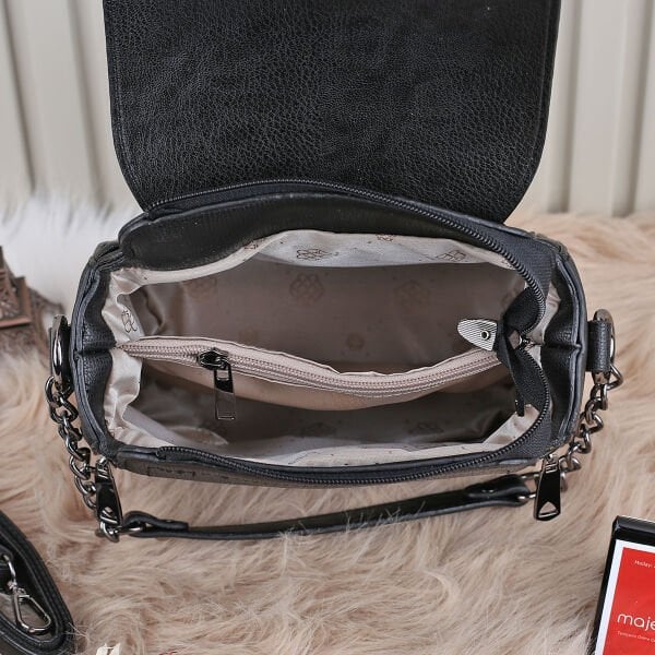 Motto siyah hem elde tutmalı hem yandan asmalı çanta