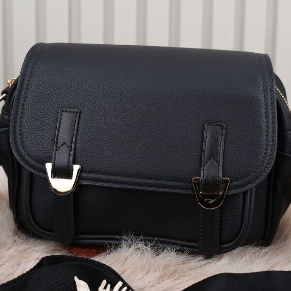 Majeste Siyah Yandan Asmalı Çanta