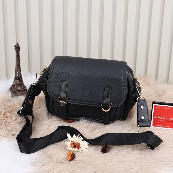 Majeste Siyah Yandan Asmalı Çanta