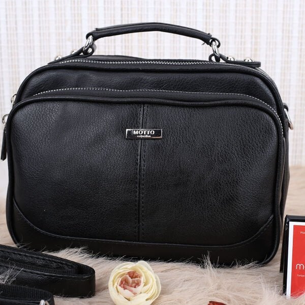 Motto Siyah Üç Gözlü Kadın Çanta