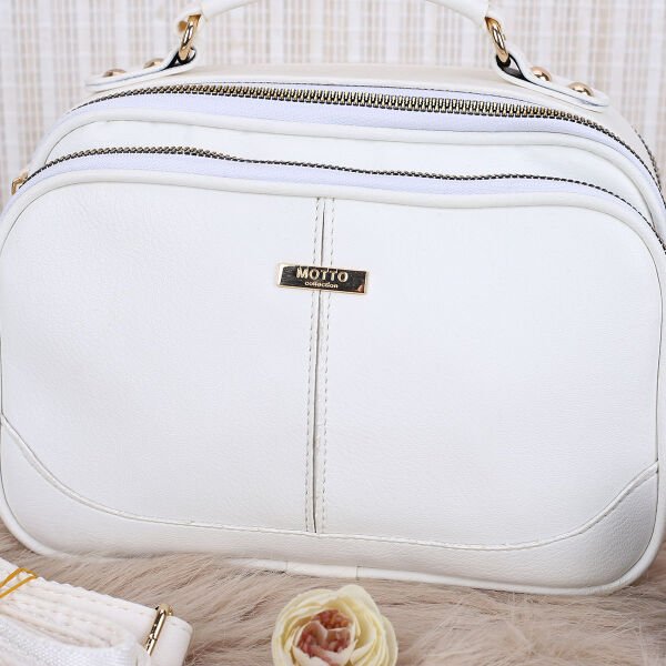 Motto Beyaz Üç Gözlü Kadın Çanta