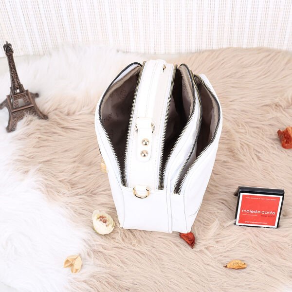 Motto Beyaz Üç Gözlü Kadın Çanta