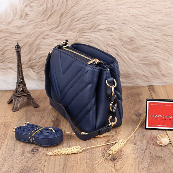 Motto Üç Gözlü Lacivert Çanta