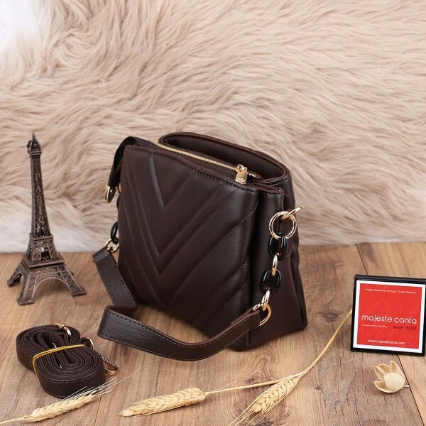 Motto Üç Gözlü Kahverengi Çanta