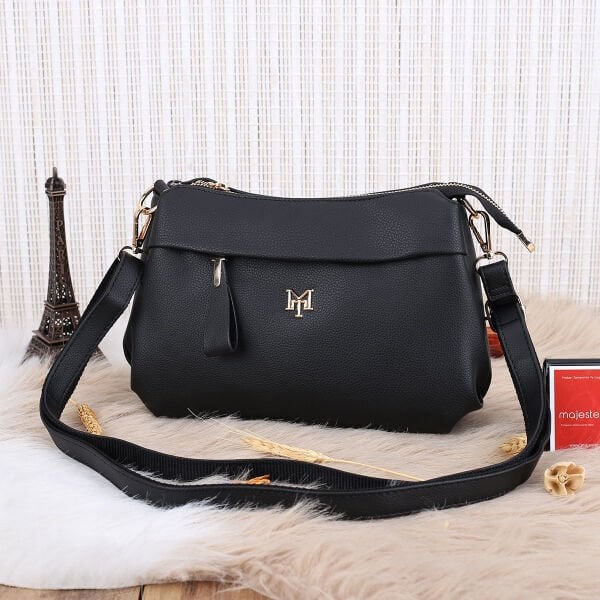 Motto Yeni Sezon Siyah Yandan Asmalı Çanta