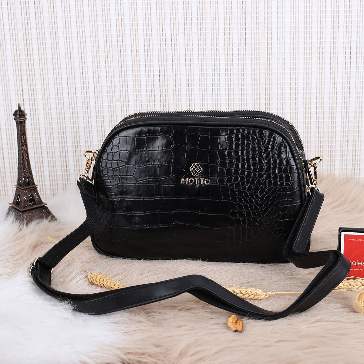 Motto Siyah Krokodil Yandan Asmalı Çanta