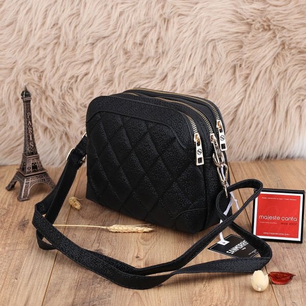 Sanmorris Üç Gözlü Siyah Desenli Yandan Asmalı Çanta