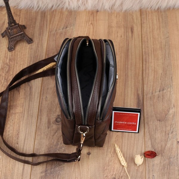 Sanmorris Üç Gözlü Kahverengi Yandan Asmalı Çanta