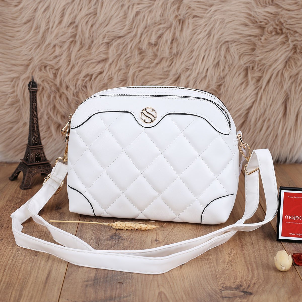 Sanmorris Üç Gözlü Beyaz Yandan Asmalı Çanta