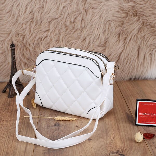 Sanmorris Üç Gözlü Beyaz Yandan Asmalı Çanta