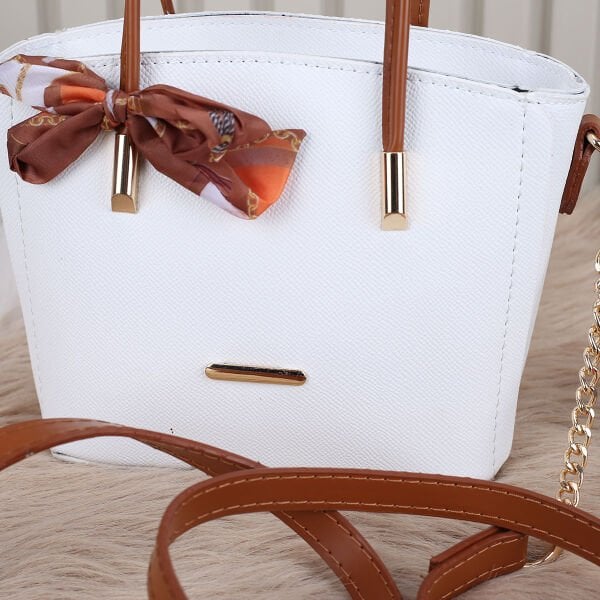 Yeni Sezon Beyaz Yandan Asmalı Çanta