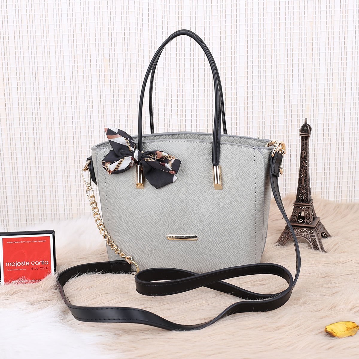 Yeni Sezon Beyaz Yandan Asmalı Gri Çanta