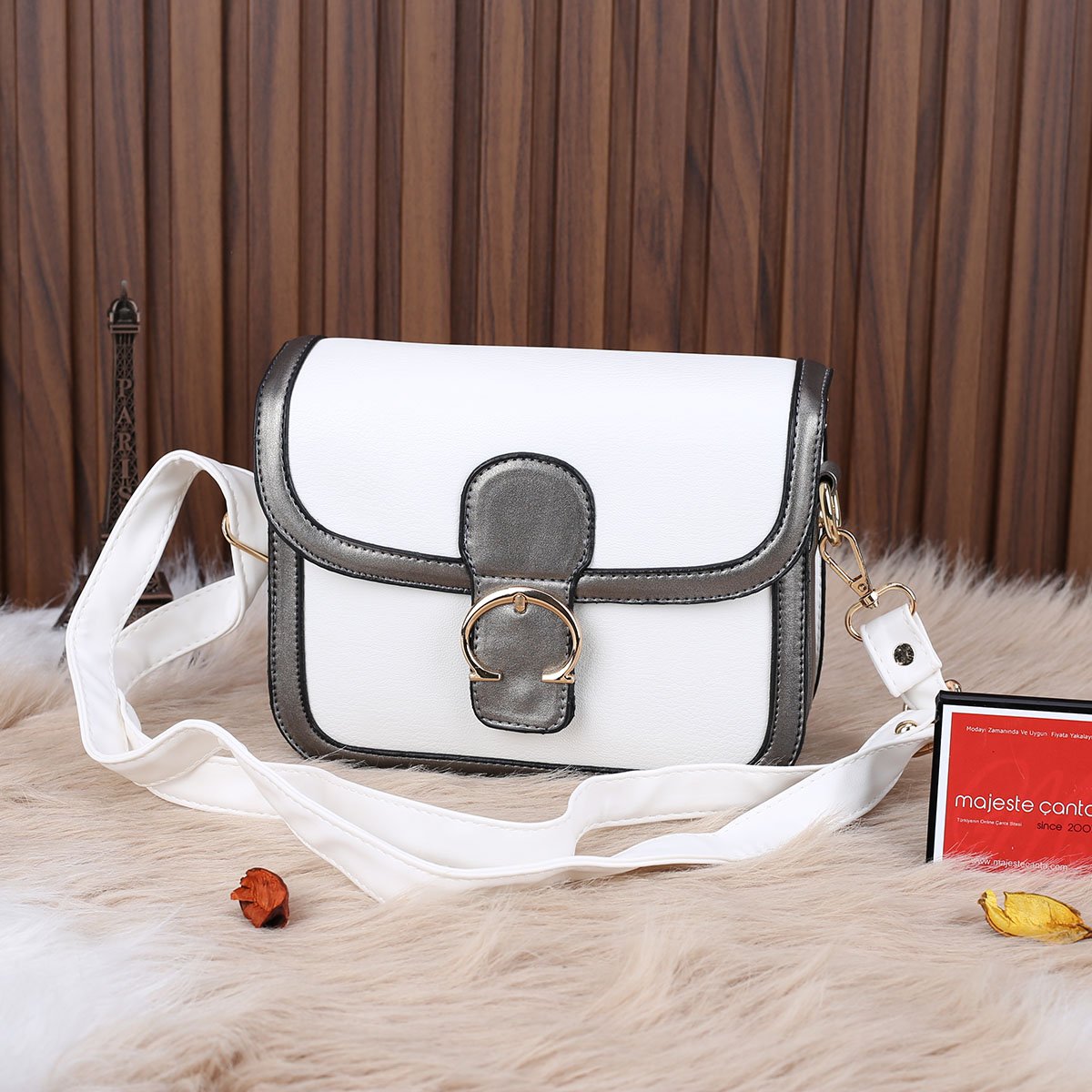 Motto Beyaz Gri Yandan Asmalı Çanta