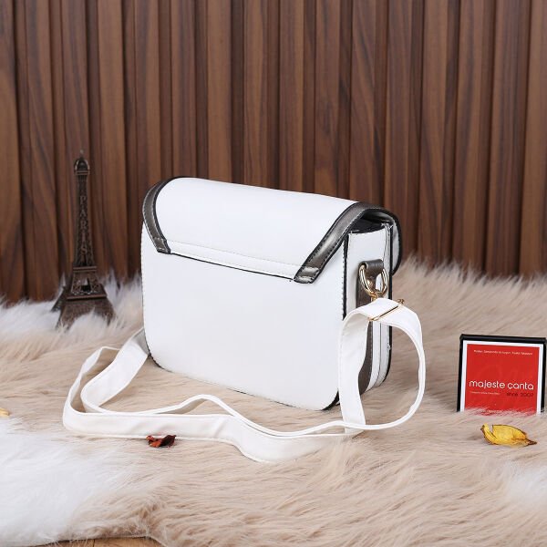 Motto Beyaz Gri Yandan Asmalı Çanta