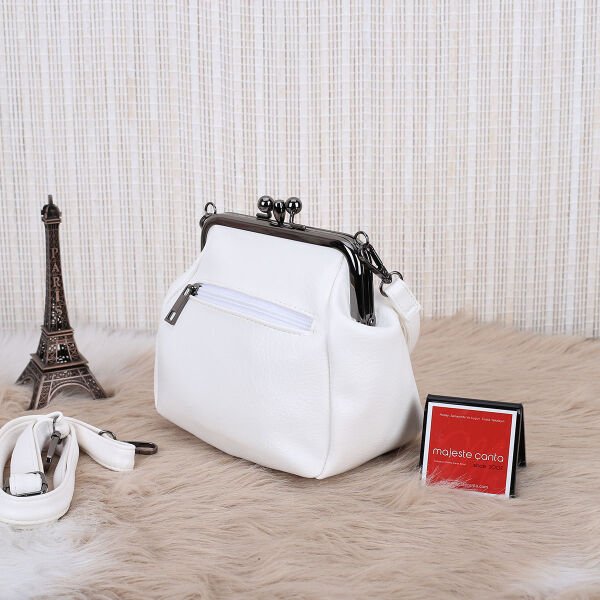 Beyaz Çift Gözlü Burslu Motto Çanta