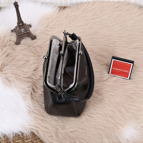 Siyah Çift Gözlü Burslu Motto Çanta