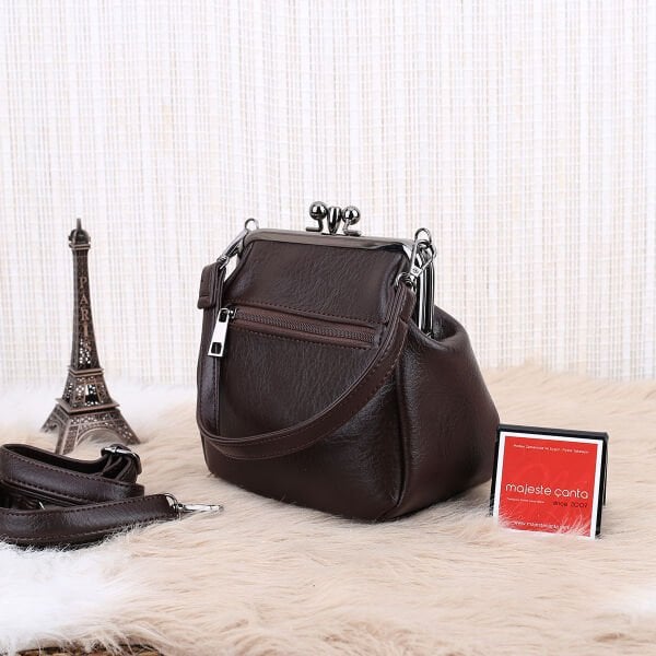 Kkahverengi Çift Gözlü Burslu Motto Çanta