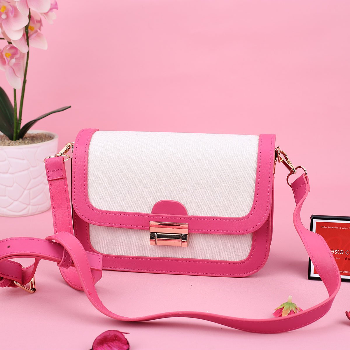 Pembe Krem Kutu Model Kadın Çanta