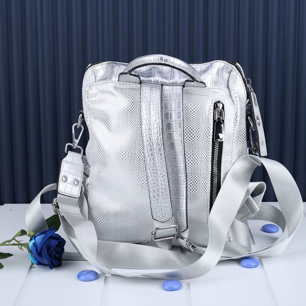 Gümüş Leopar Desenli Taşlı Sırt Çantası